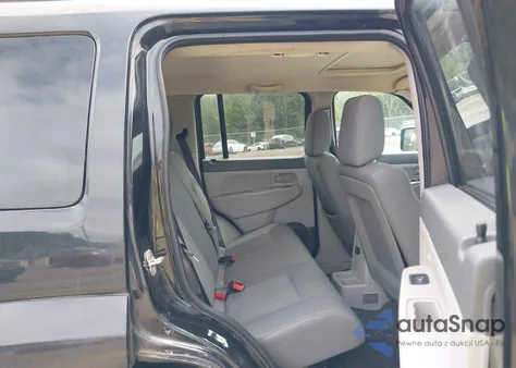 2008 Jeep Liberty Sport из США, поврежденный, VIN 1J8GN28K08W282479